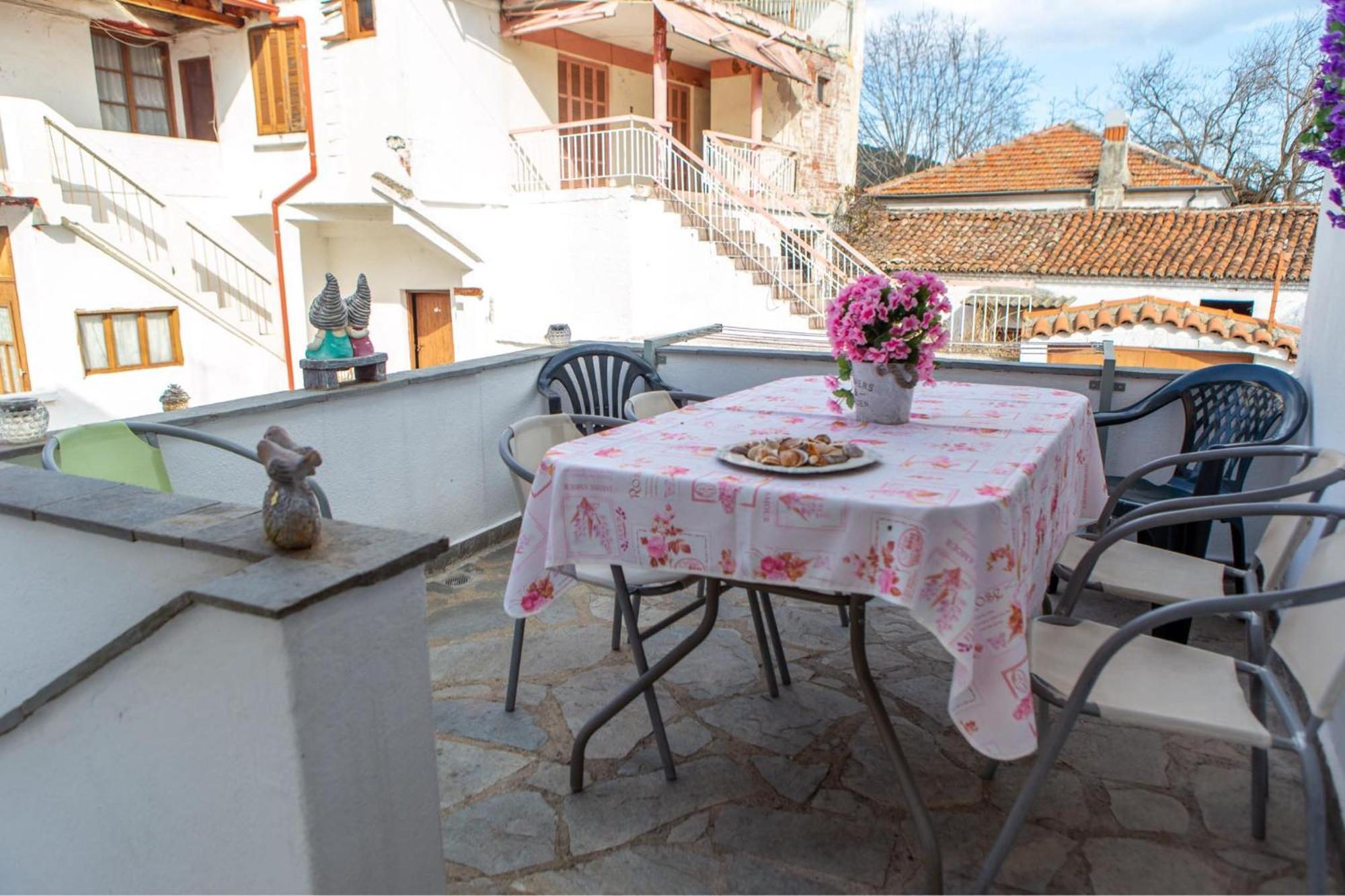 Titika House Guest House Nea Vrasna Bagian luar foto