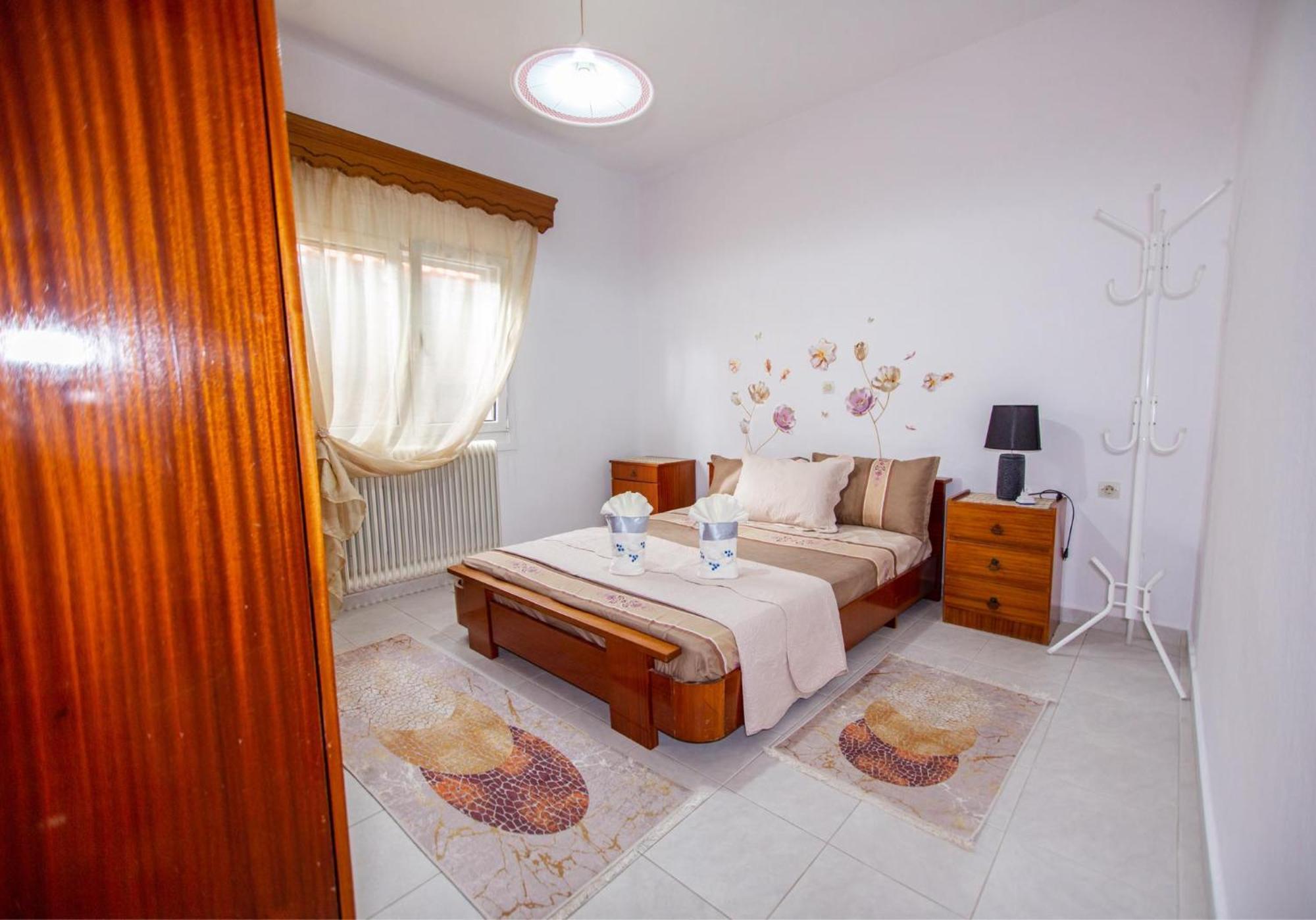 Titika House Guest House Nea Vrasna Bagian luar foto